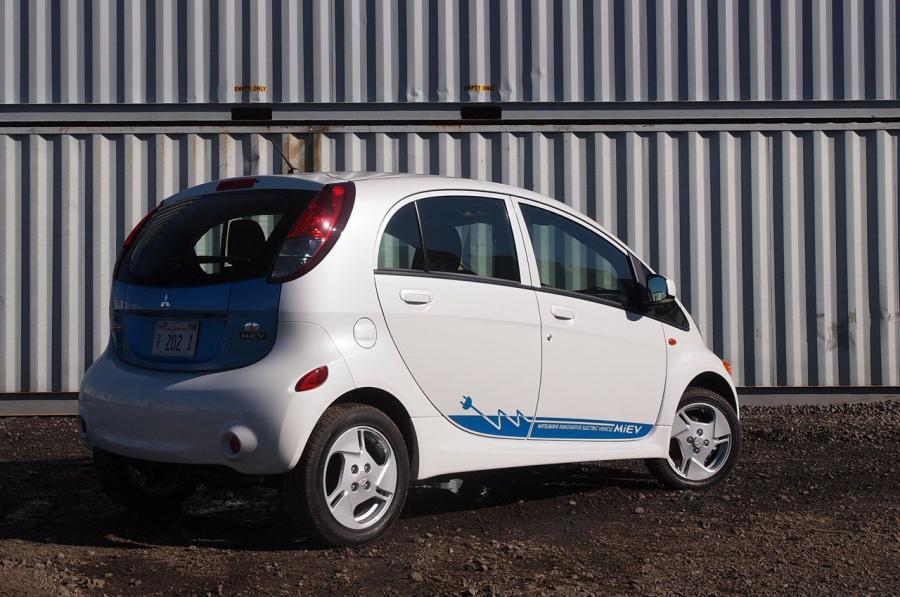 Mitsubishi i-MiEV 2012 года  (US) (фото 47 из 234)